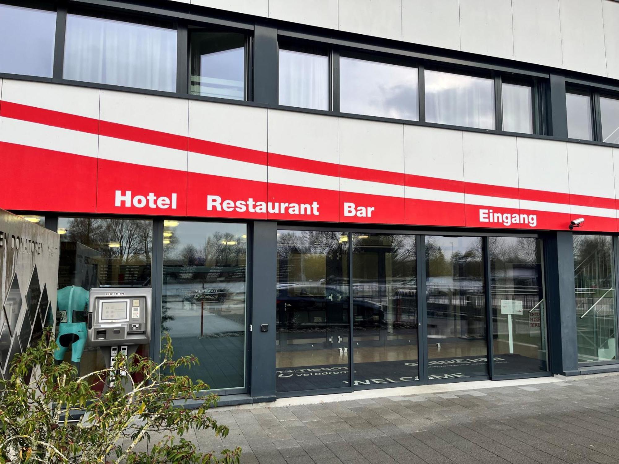 Omnium Sport Hotel Grenchen Bagian luar foto